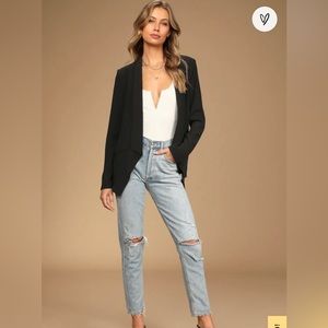 NWOT Lulu’s Miss Punctuality Black Lightweight Blazer